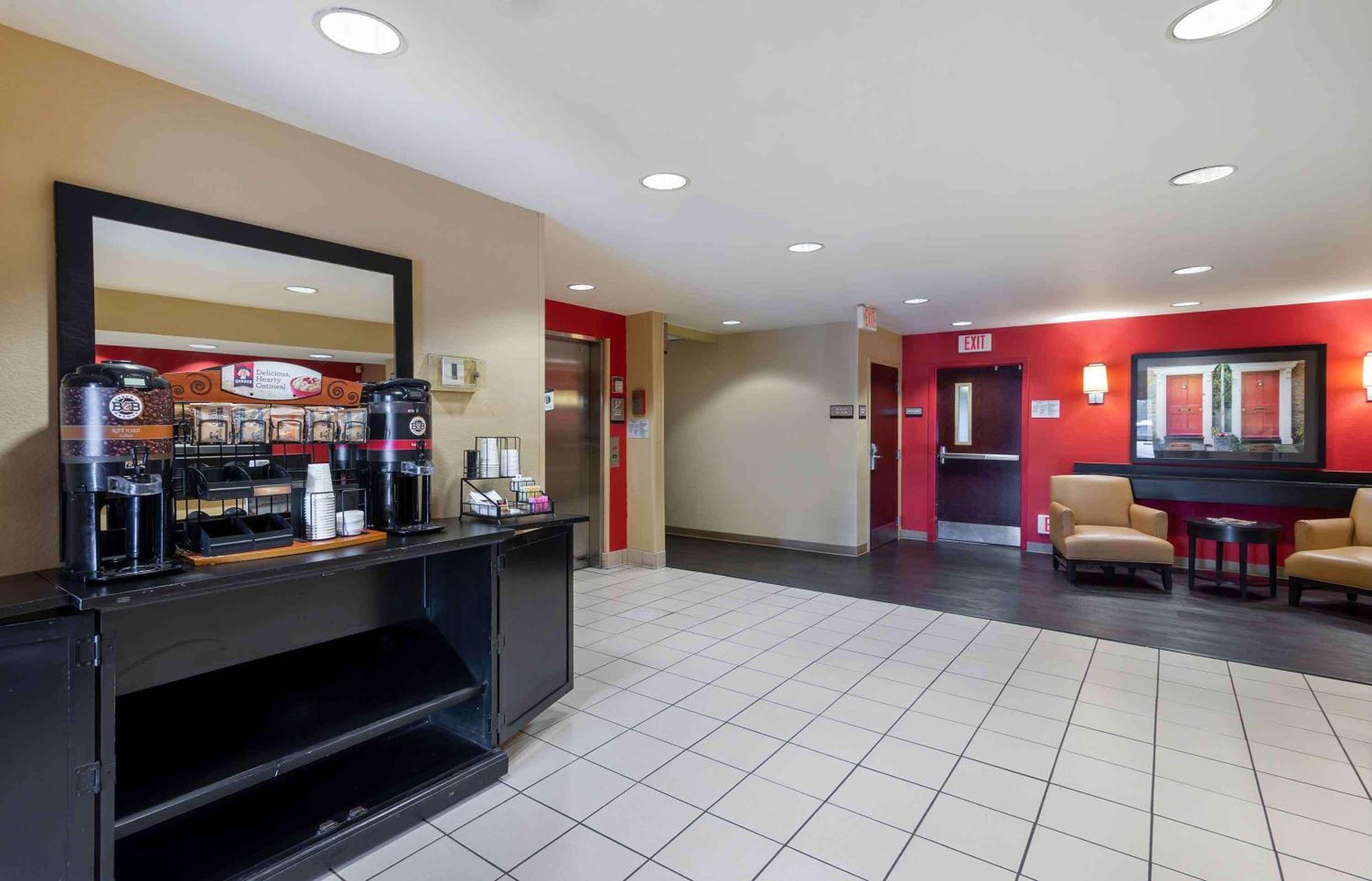 Suburban Studios Columbus Bradley Park Dış mekan fotoğraf