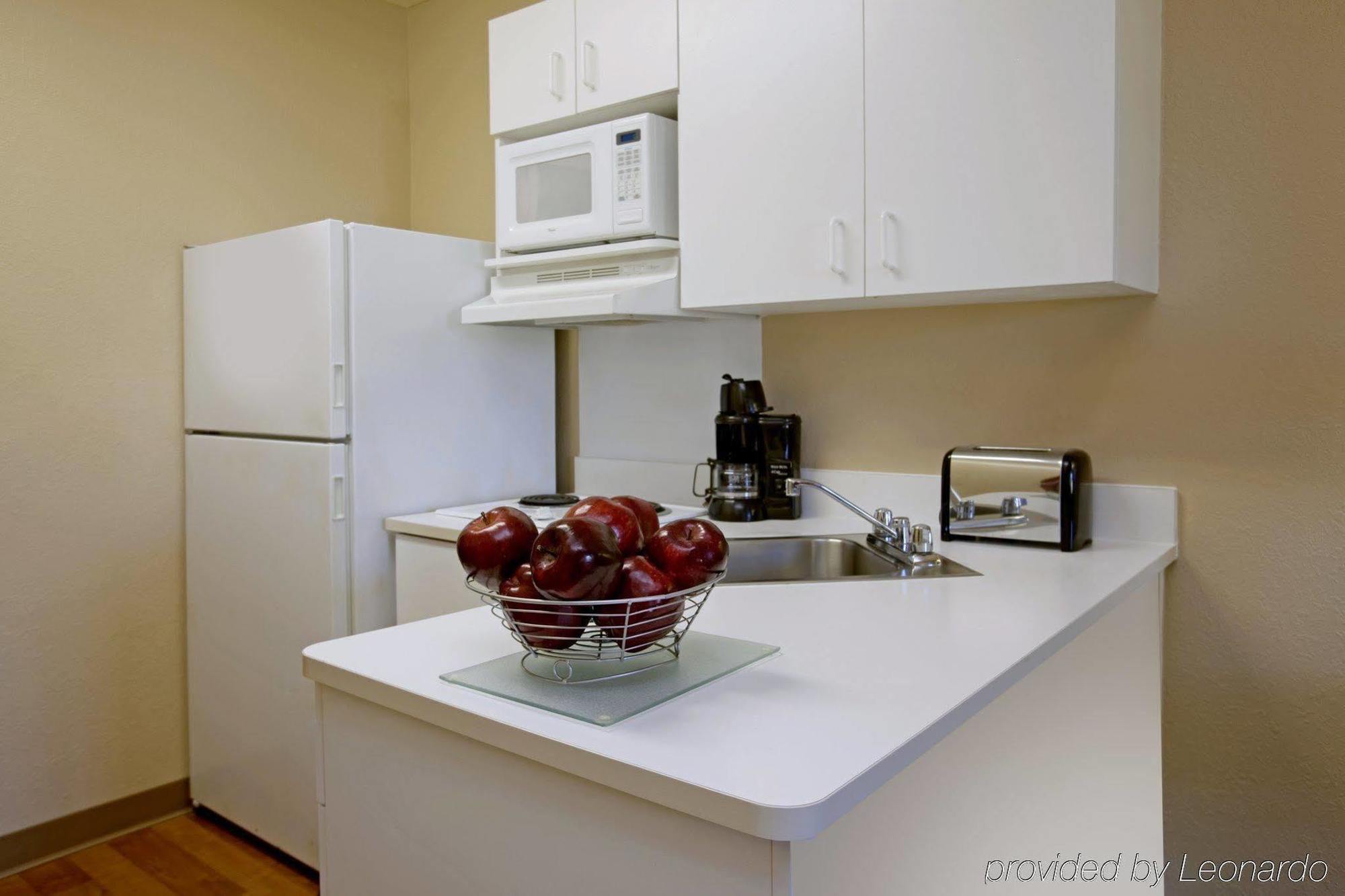 Suburban Studios Columbus Bradley Park Dış mekan fotoğraf
