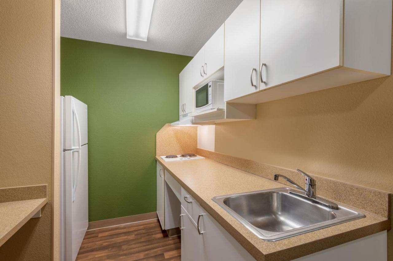 Suburban Studios Columbus Bradley Park Dış mekan fotoğraf