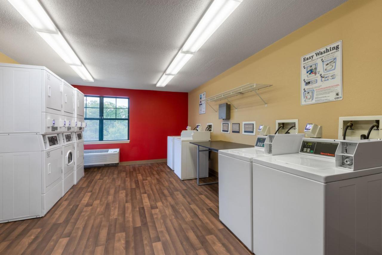 Suburban Studios Columbus Bradley Park Dış mekan fotoğraf